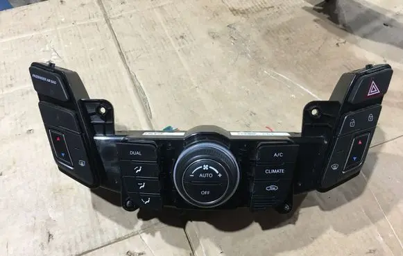 Hyundai i40 Climate control unit 972503Z900