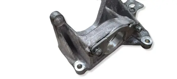 Nissan Leaf II (ZE1) Driveshaft support bearing bracket GHTD