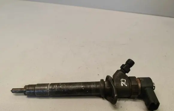 Volvo XC70 Fuel injector 0445110078