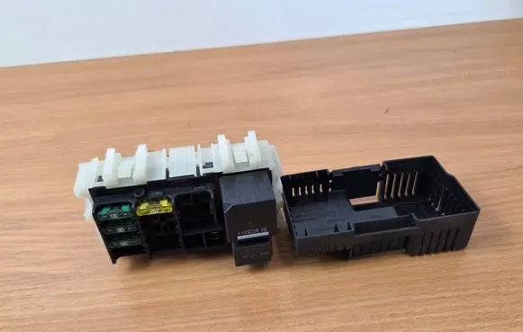 Volvo XC60 Fuse module 6G9T14K131