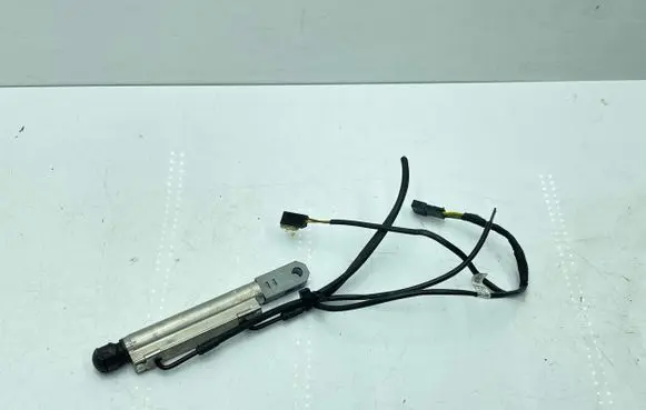BMW 4 F32 F33 Convertible roof lock latch cylinder 