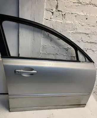 Volvo V50 Front door