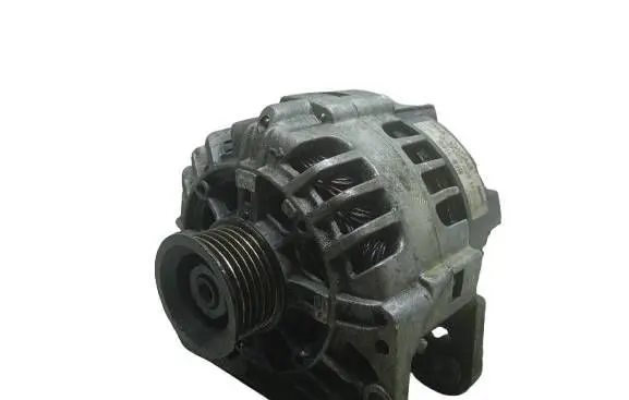 Audi A4 S4 B5 8D Generator/alternator 0123310022 058903016