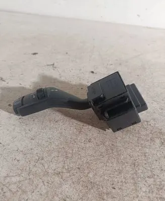 Ford C-MAX I Indicator stalk 13335BD