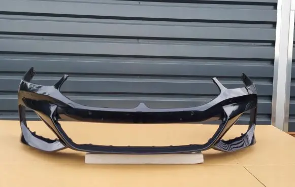 BMW 8 G14 Front bumper 51118070558