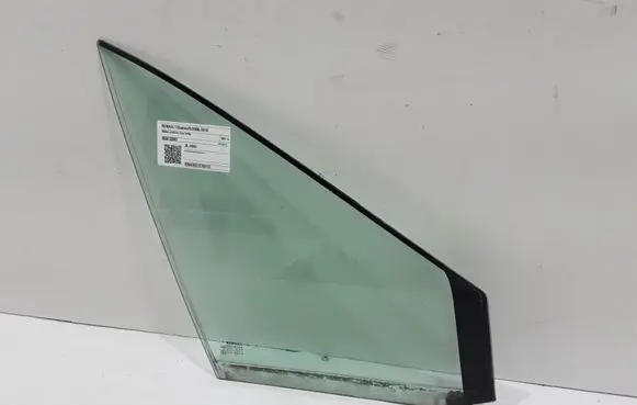 Renault Scenic II - Grand scenic II Front door vent window glass four-door 8200120907