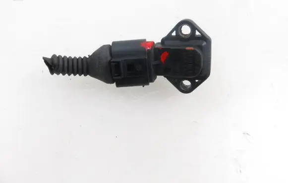 Volkswagen Golf IV Turbo air boost pressure sensor 0281002177