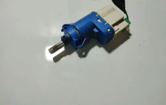 Ford C-MAX I Brake pedal sensor switch 3M5T9C872AC 3M5T-9C872-AC