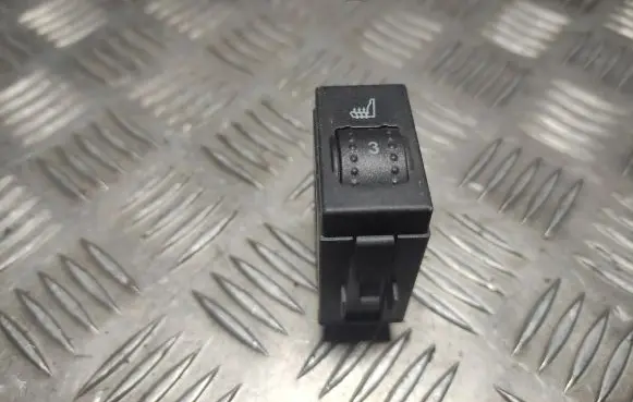 Ford Focus C-MAX Seat heating switch 3M5T19K314AC D3L0A 7775170