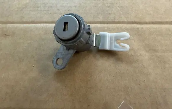 Volkswagen Amarok II Loading door lock N1WB4460AB