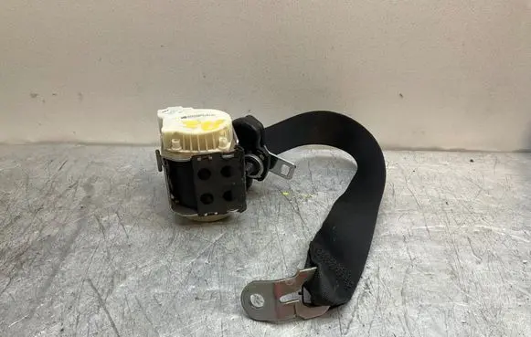 BMW 6 E63 E64 Rear seatbelt 34003266