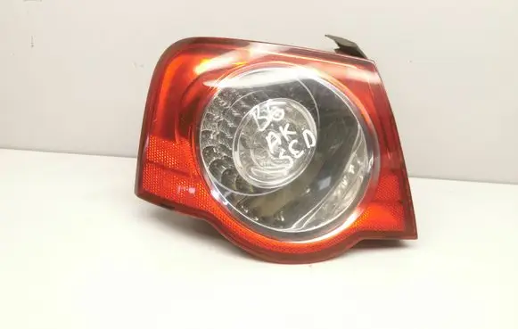Volkswagen PASSAT B6 Rear/tail lights ZSB3C5945095C
