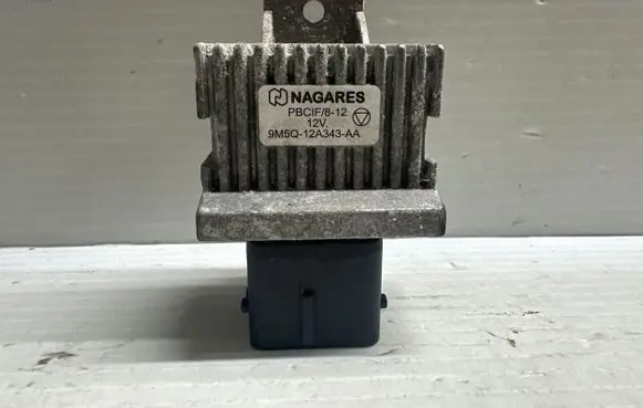 Ford Kuga II Glow plug pre-heat relay 9M5Q12A343AA PBC1F812
