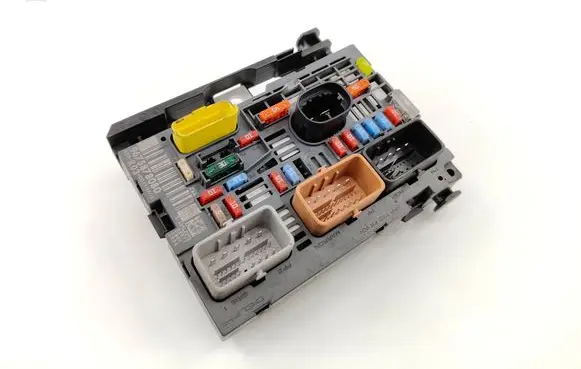 Citroen Jumpy Fuse module 9675878080