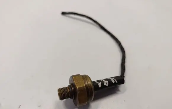 Fuel pressure sensor