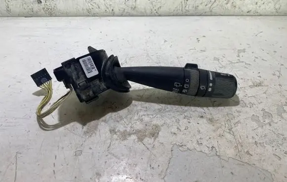 Dodge Journey Front wiper blade arm 21867205
