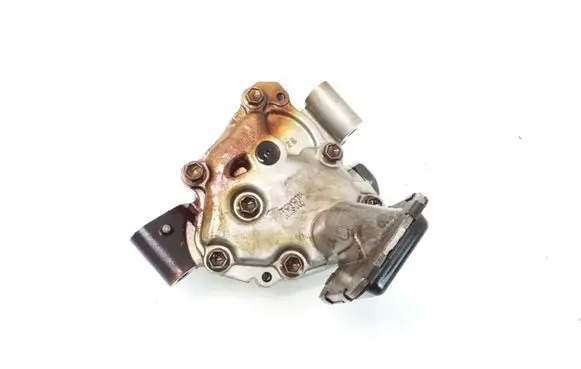 Toyota Avensis Verso Oil pump 