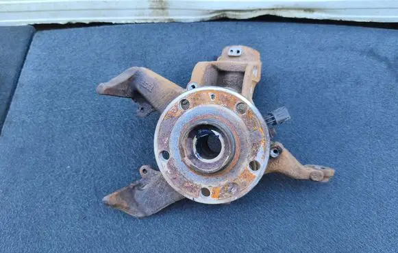 Skoda Yeti (5L) Front wheel hub