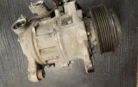 BMW X1 E84 Air conditioning (A/C) compressor (pump) 9223694
