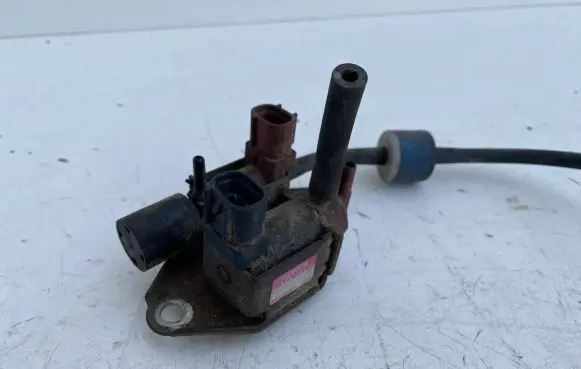 Vacuum valve