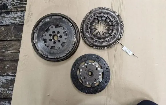 Nissan Qashqai Clutch set kit 123108271R
