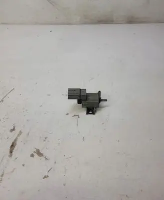 Audi A4 S4 B8 8K Turbo solenoid valve 079906283B