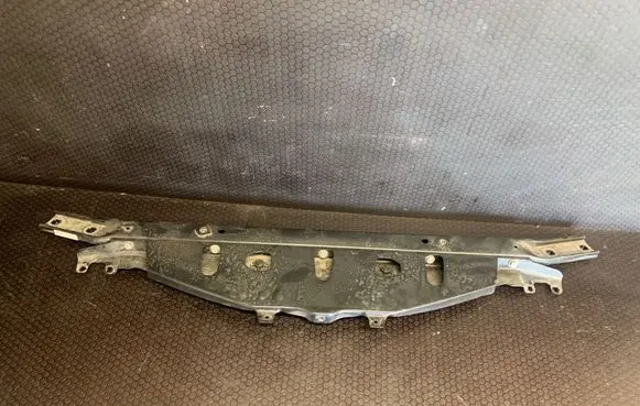 BMW 5 F10 F11 Top upper radiator support slam panel 7200690