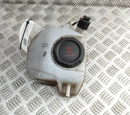 Volkswagen Taigo Coolant expansion tank/reservoir 2Q0121407D