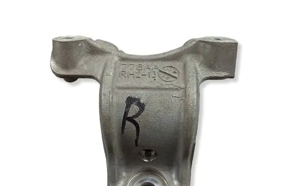 Jeep Grand Cherokee WL Bracket in trunk/boot 