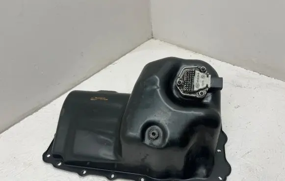 BMW 3 E90 E91 Oil sump C902