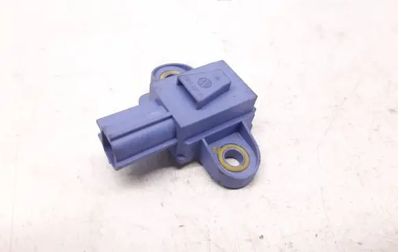 Volkswagen Golf V Airbag deployment crash/impact sensor 1K0955557A