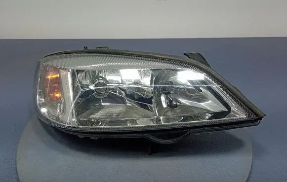 Opel Astra G Headlight/headlamp 4421116R