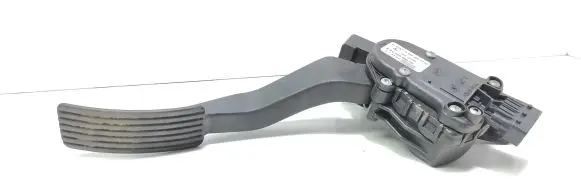 Mitsubishi Colt Accelerator throttle pedal MN125792