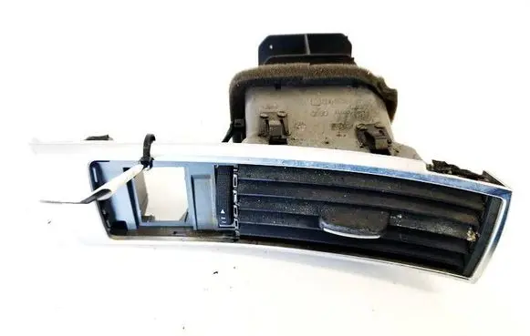 Audi A6 S6 C6 4F Dash center air vent grill 4F2820902