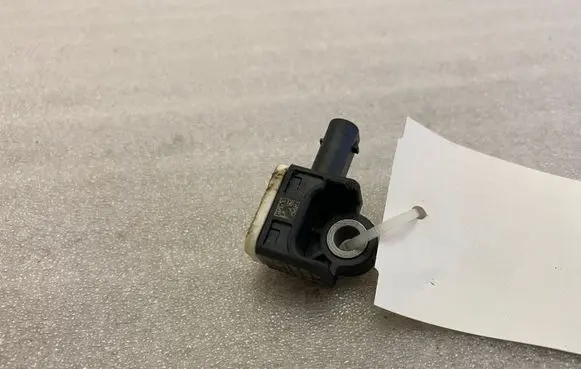Mercedes-Benz GLE AMG (W166 - C292) Airbag deployment crash/impact sensor A1668210151