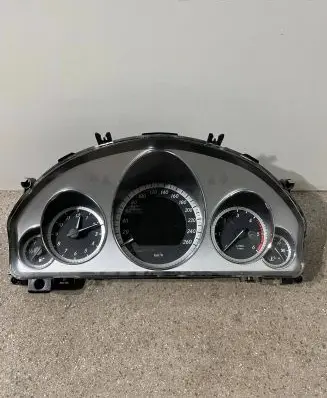 Mercedes-Benz E W212 Speedometer (instrument cluster) A2129004904 A2C53257171
