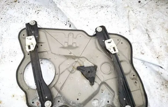 Skoda Octavia Mk2 (1Z) Sliding door window regulator with motor 1z1837656g