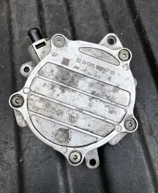 Audi A6 S6 C6 4F Vacuum pump 06D145100E ST554M1