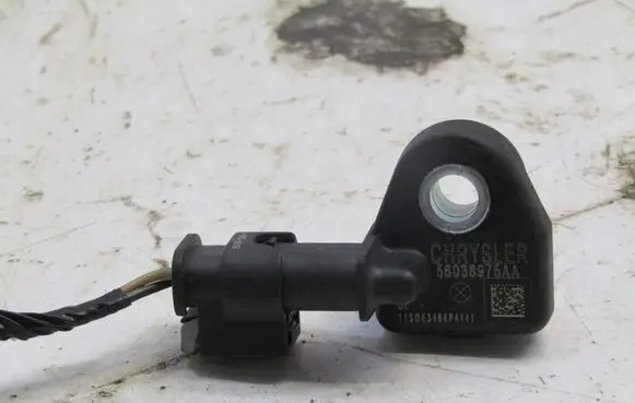 Jeep Cherokee Airbag deployment crash/impact sensor 56038975AA
