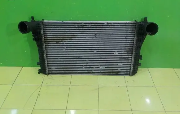 Volkswagen Tiguan Intercooler radiator 14AB69