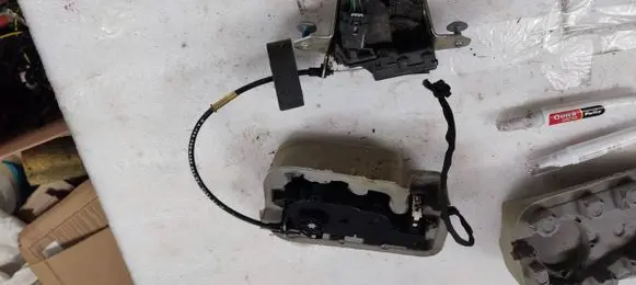 Mercedes-Benz ML W166 Tailgate/trunk/boot lock/catch/latch 223911