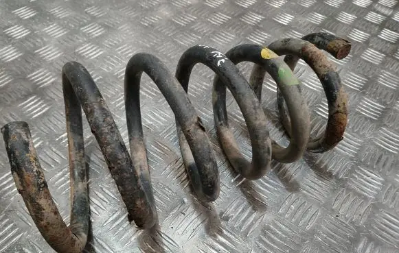 Volvo XC90 Rear coil spring
