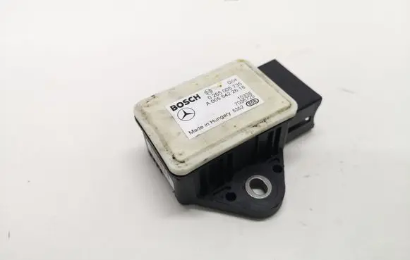 Mercedes-Benz E W212 ESP acceleration yaw rate sensor A0055422618 0265005735