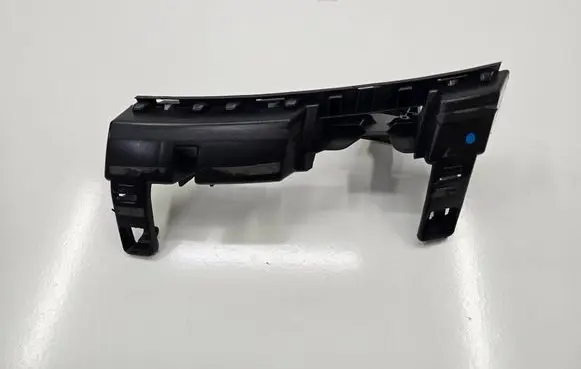 Land Rover Range Rover Sport L494 Front bumper mounting bracket DK6217C863AA