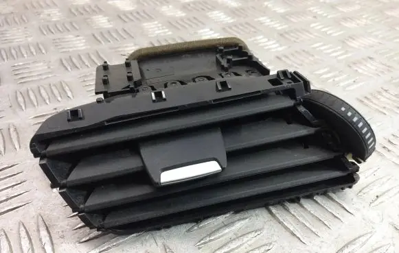 BMW X1 F48 F49 Dashboard side air vent grill/cover trim 9292739