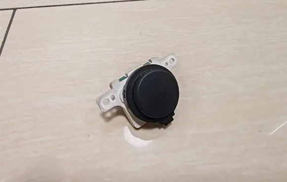 Nissan Note (E11) Passenger airbag on/off switch 250209U00A