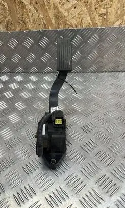 Hyundai Getz Accelerator throttle pedal 327261C800 ZA45TL062