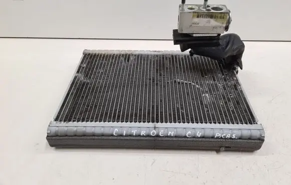 Air conditioning (A/C) radiator (interior)