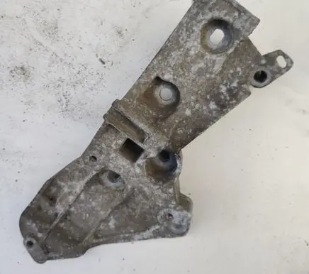 Generator/alternator bracket