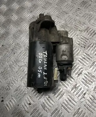 Volkswagen Touran I Starter motor 02E911023H 0001123016